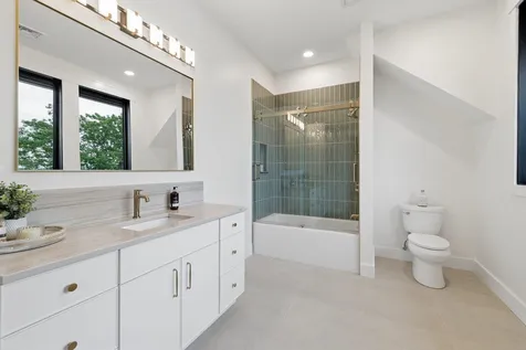 66 Knotty Way Belmont NH 03220