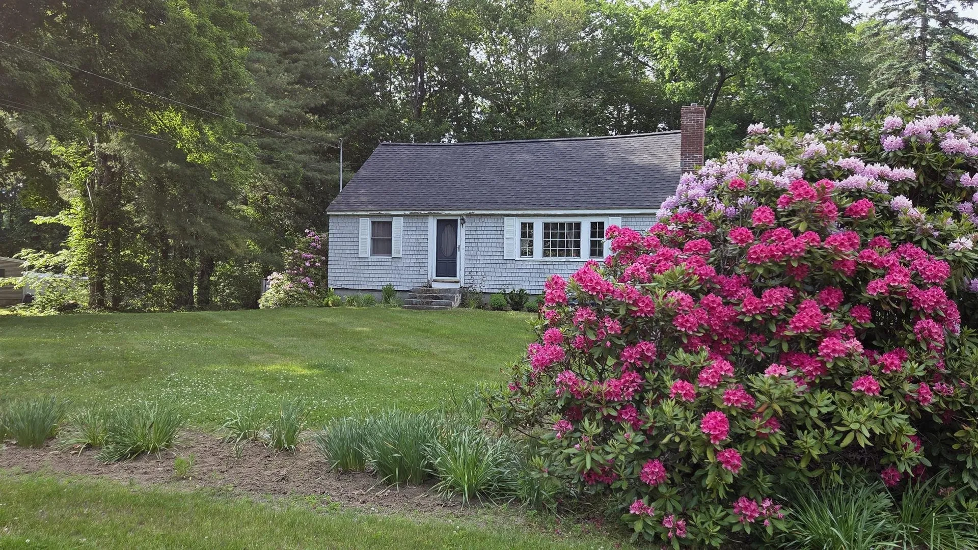 6 Exeter Road Kingston NH 03848
