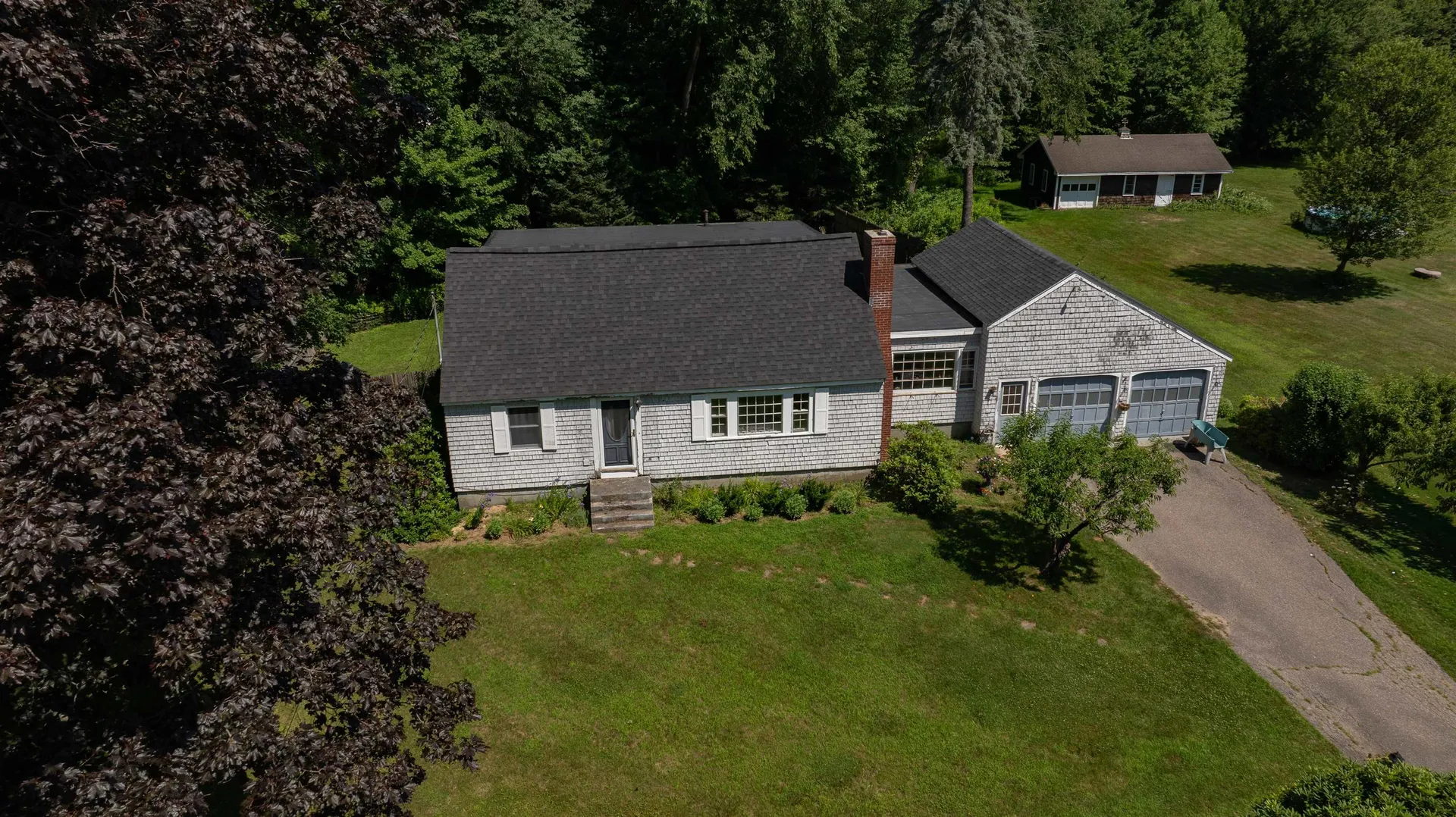 6 Exeter Road Kingston NH 03848