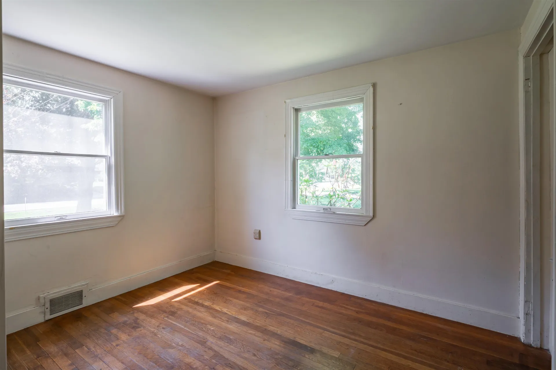 6 Exeter Road Kingston NH 03848