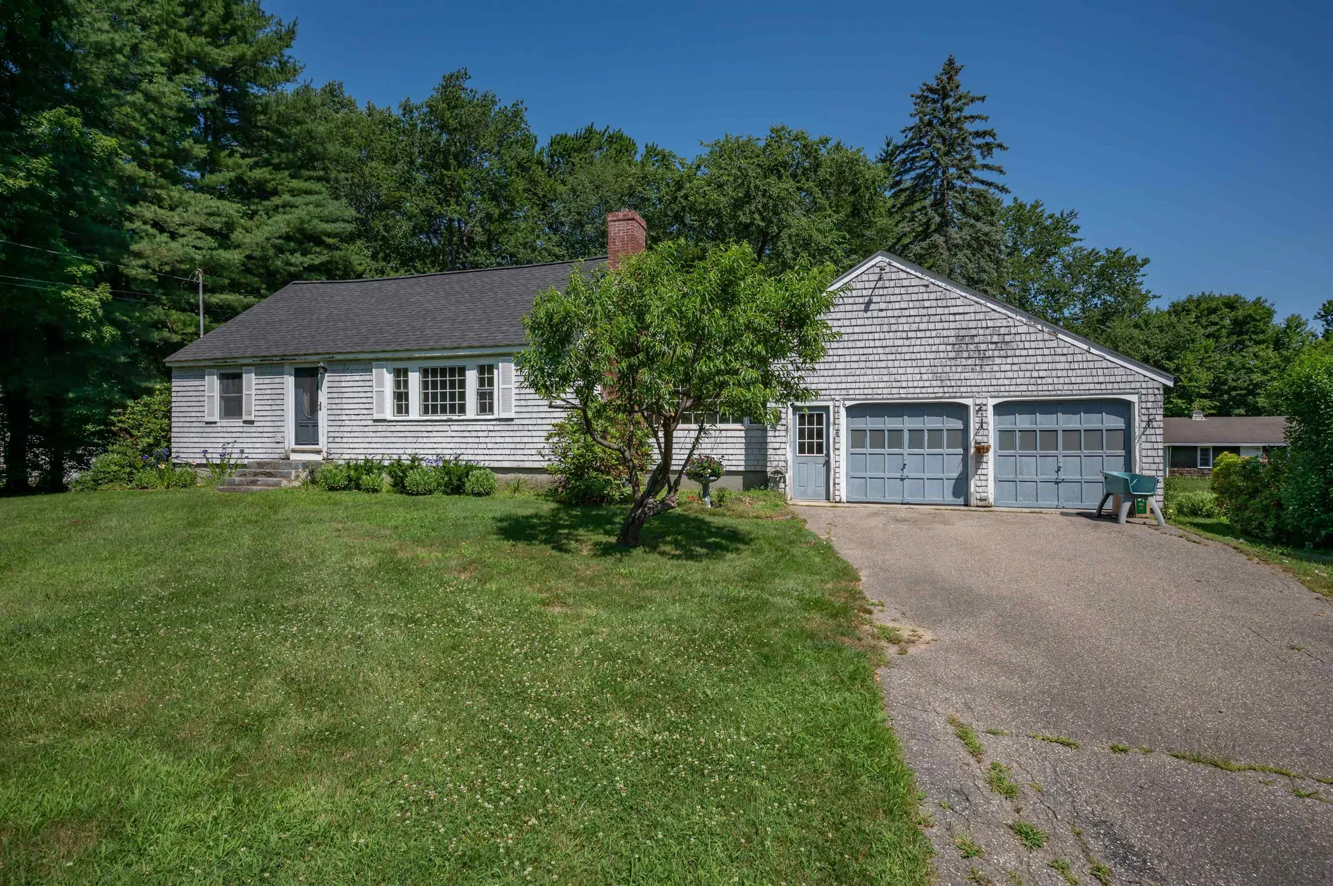 6 Exeter Road Kingston NH 03848