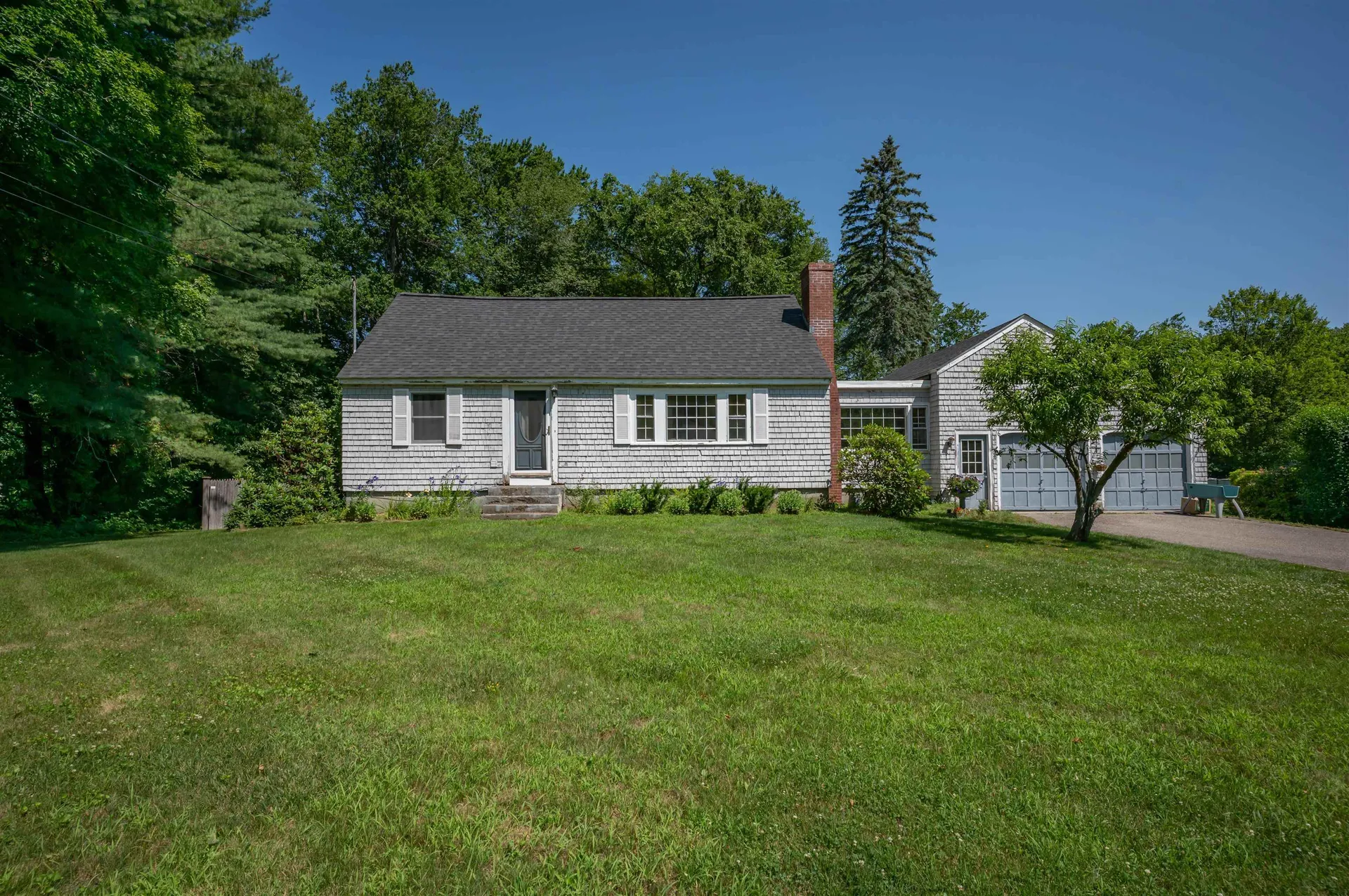 6 Exeter Road Kingston NH 03848