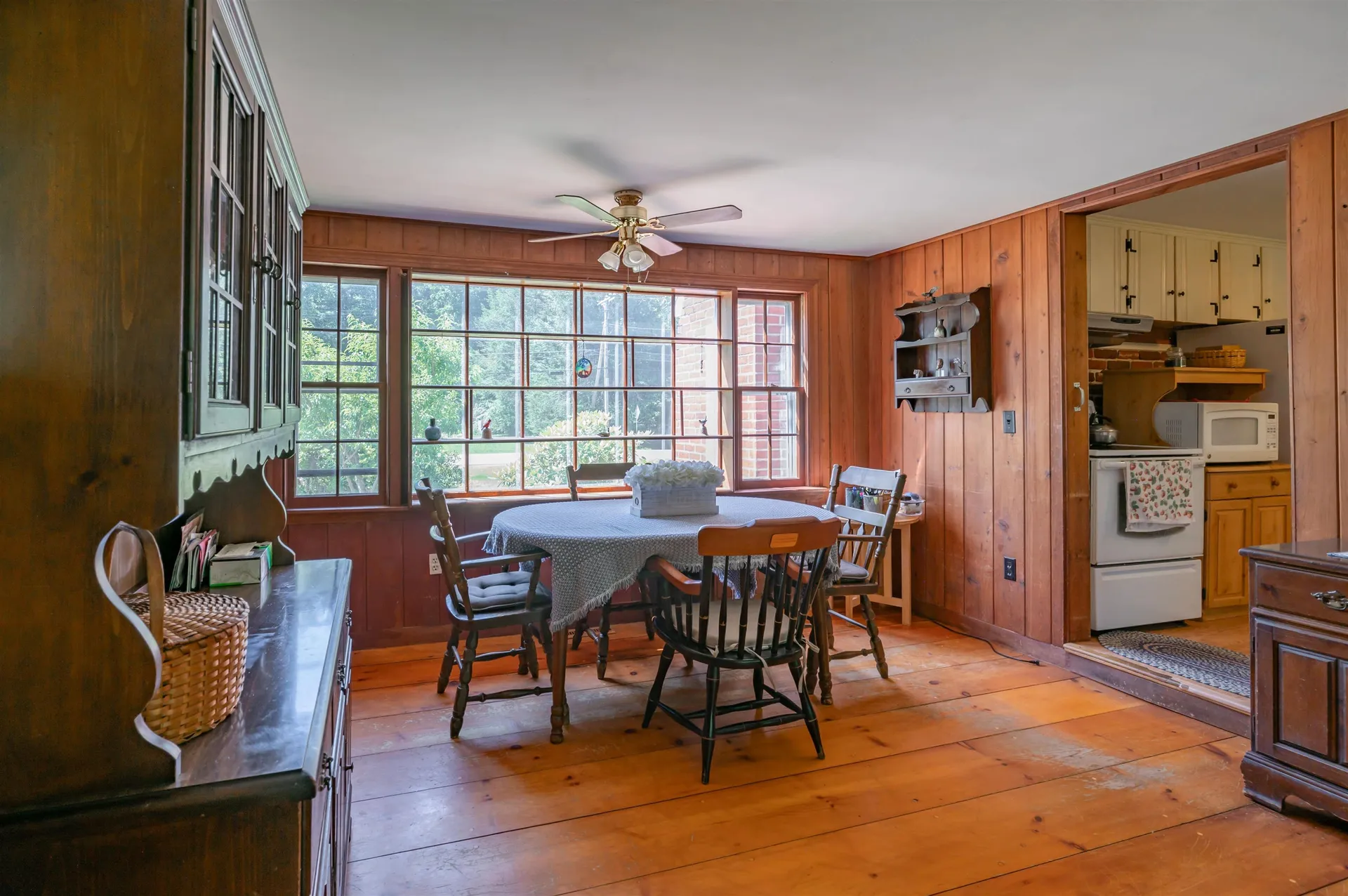 6 Exeter Road Kingston NH 03848