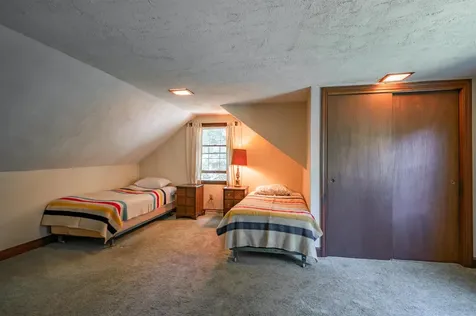 6 Exeter Road Kingston NH 03848