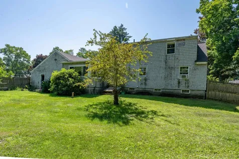 6 Exeter Road Kingston NH 03848
