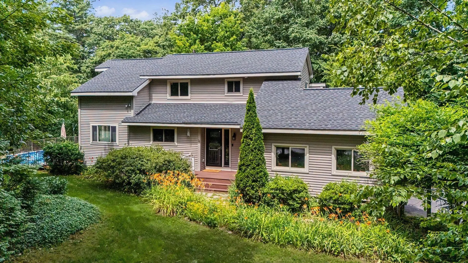 Londonderry NH, 36 Windsor Boulevard