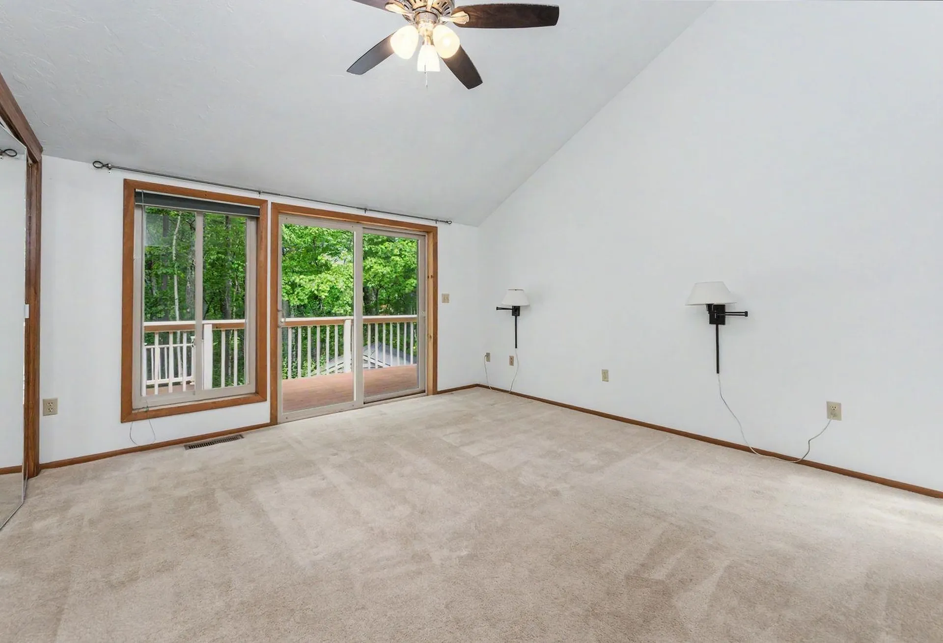 36 Windsor Boulevard Londonderry NH 03053