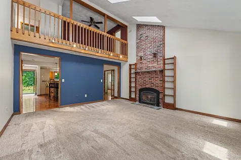 36 Windsor Boulevard Londonderry NH 03053