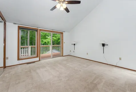 36 Windsor Boulevard Londonderry NH 03053