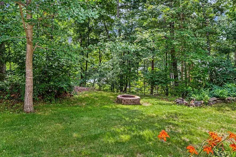 36 Windsor Boulevard Londonderry NH 03053