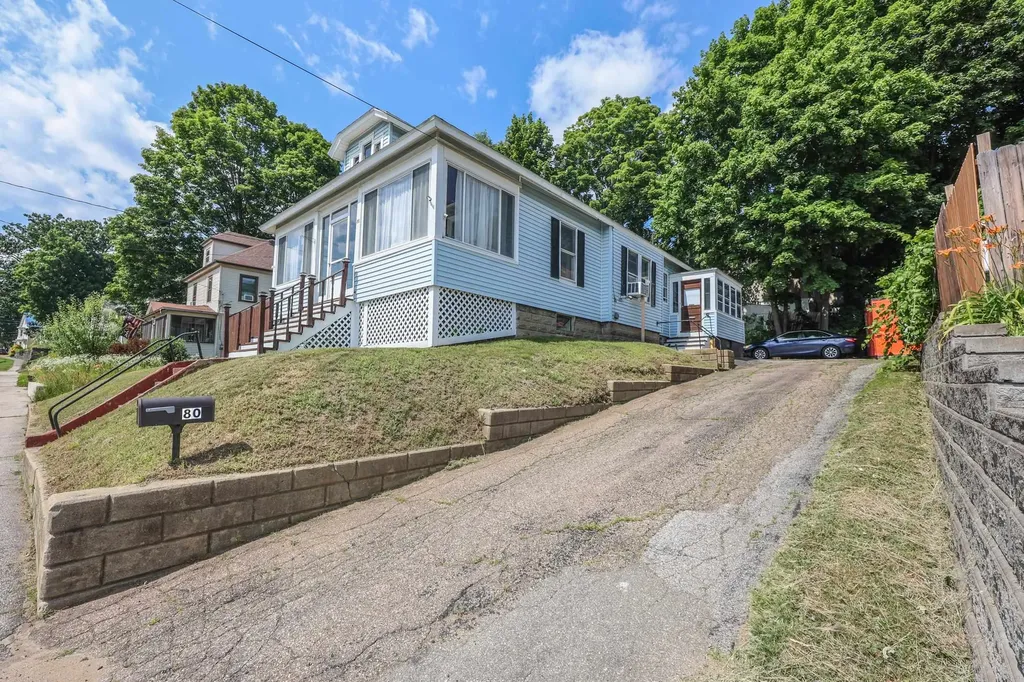 80 Baldwin Street Laconia NH 03246