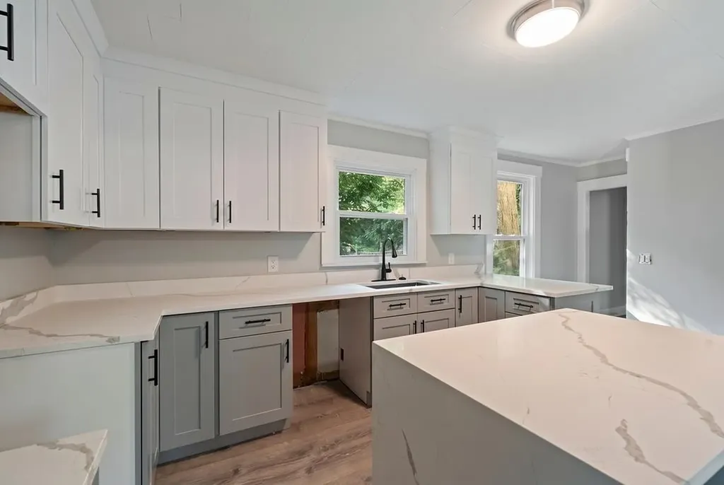 10 W High Street Somersworth NH 03878