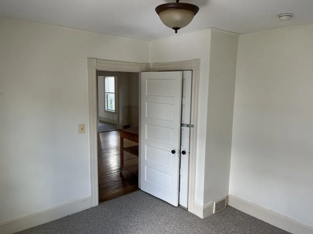 61 Laurel Street Manchester NH 03103