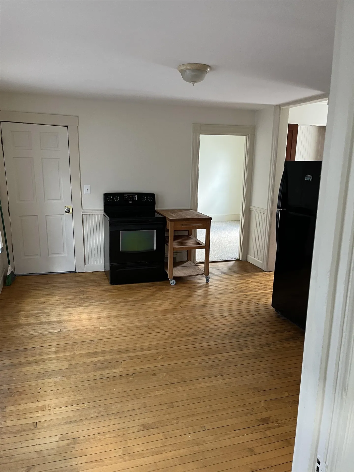 61 Laurel Street Manchester NH 03103