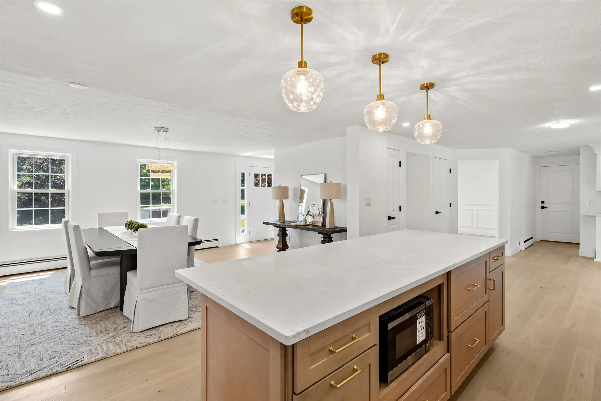 4 Elijah Hill Lane Londonderry NH 03053