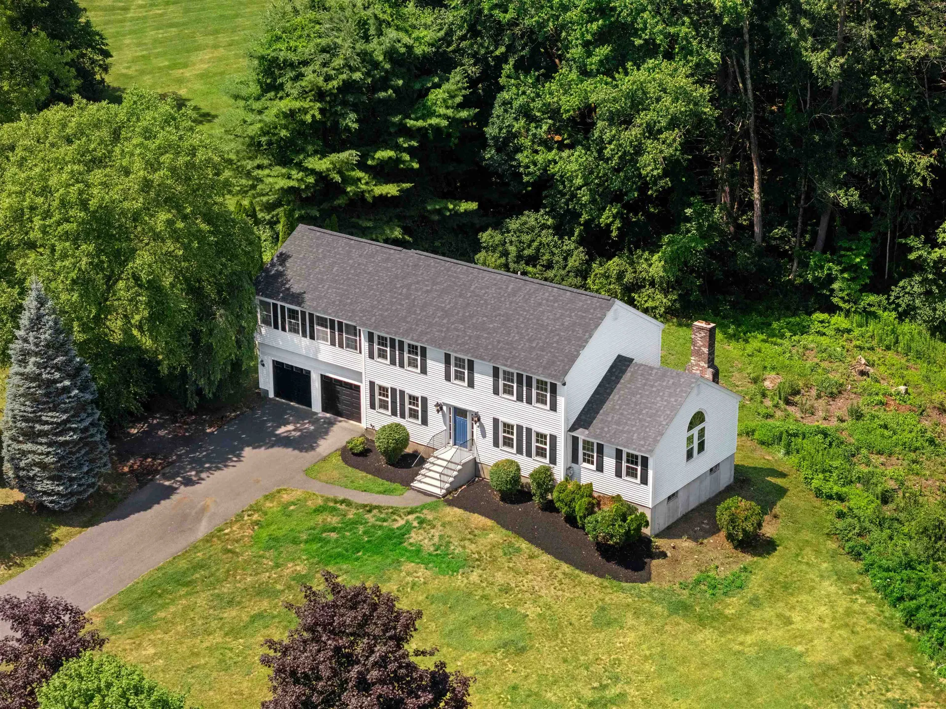 4 Elijah Hill Lane Londonderry NH 03053
