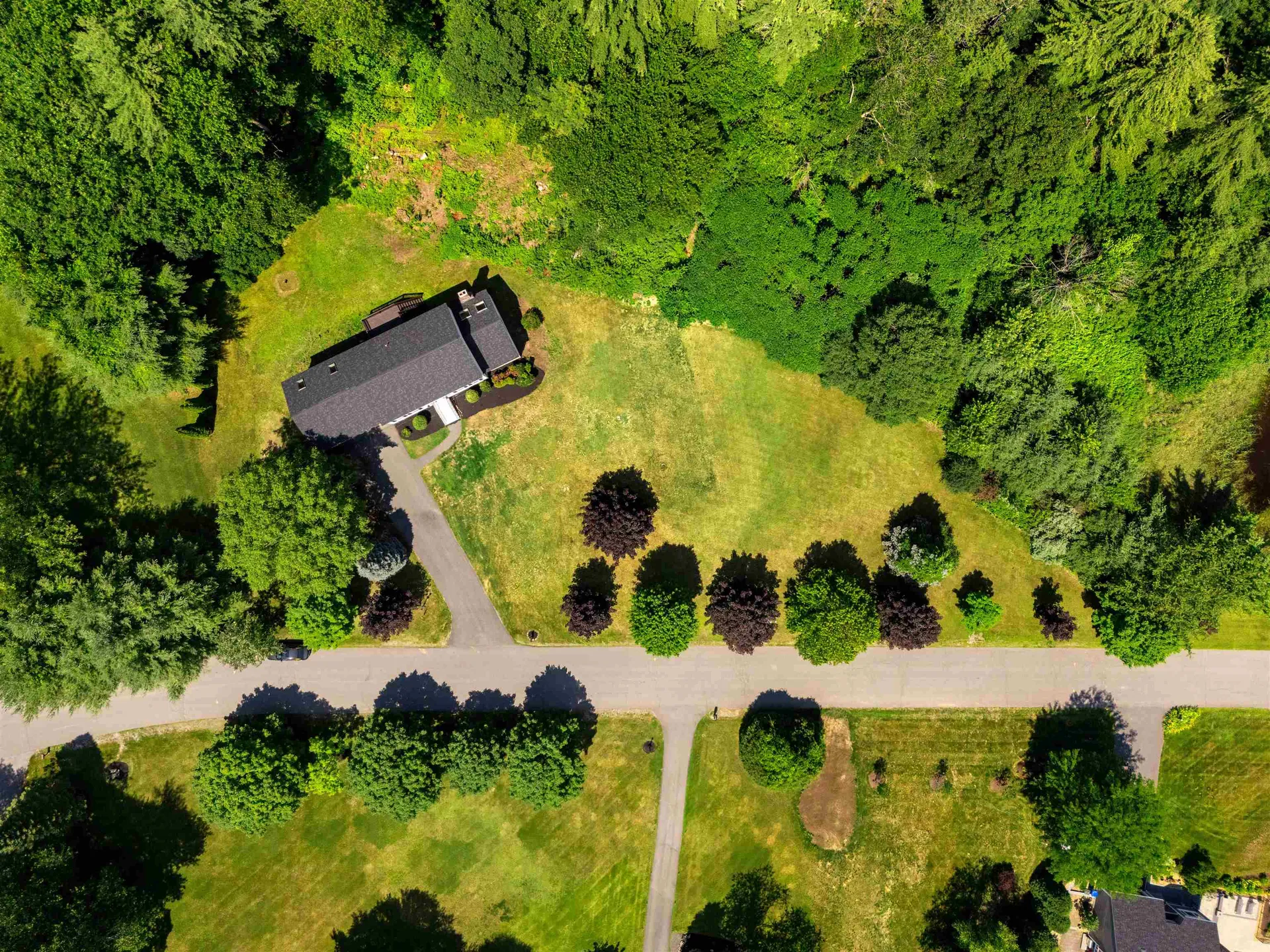 4 Elijah Hill Lane Londonderry NH 03053