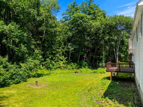 4 Elijah Hill Lane Londonderry NH 03053