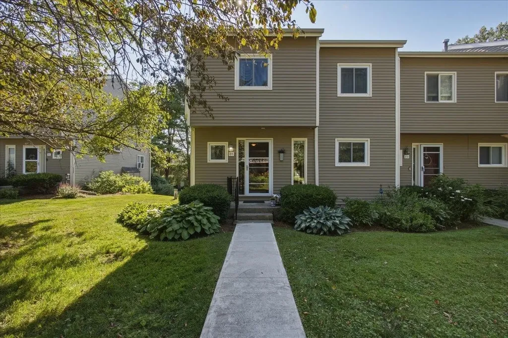 E11 Stonehedge Drive South Burlington VT 05403