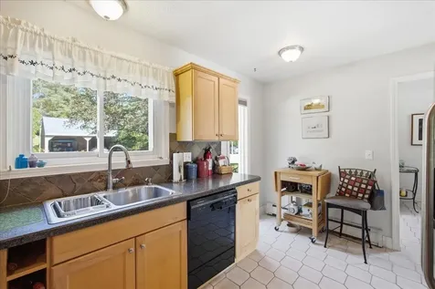 E11 Stonehedge Drive South Burlington VT 05403