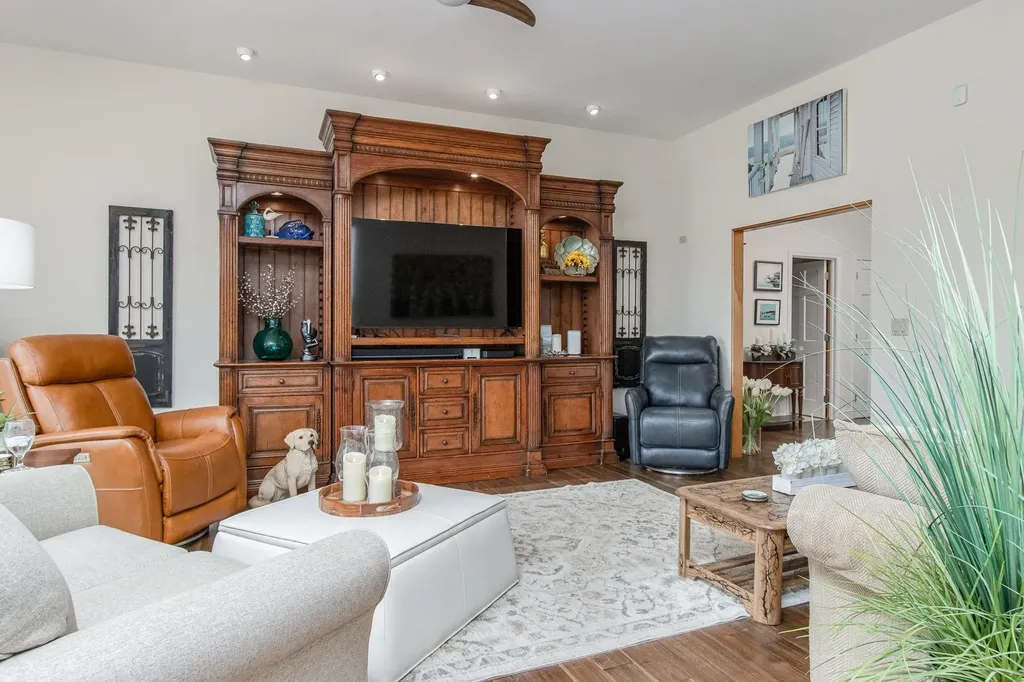 259 Old Lake Shore Road Gilford NH 03249