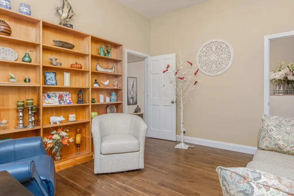 259 Old Lake Shore Road Gilford NH 03249