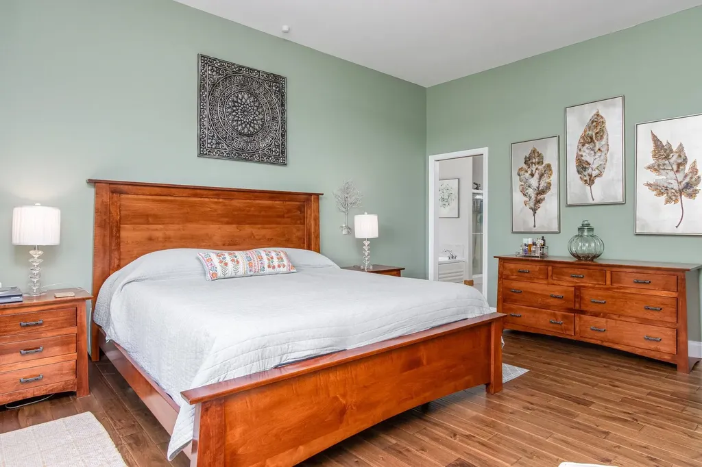 259 Old Lake Shore Road Gilford NH 03249