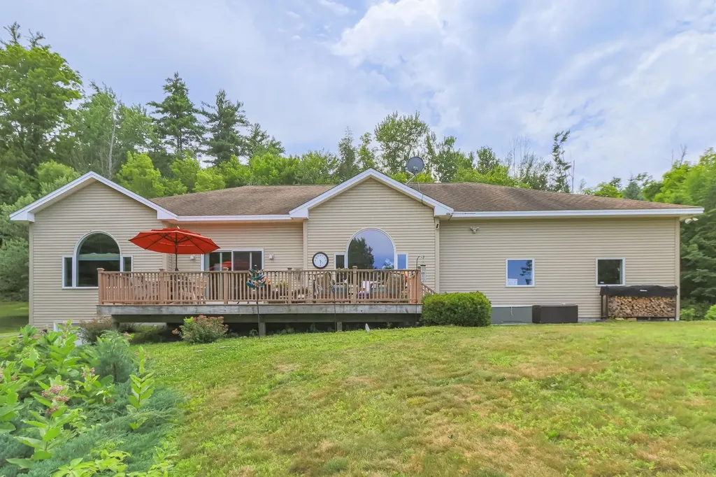 259 Old Lake Shore Road Gilford NH 03249