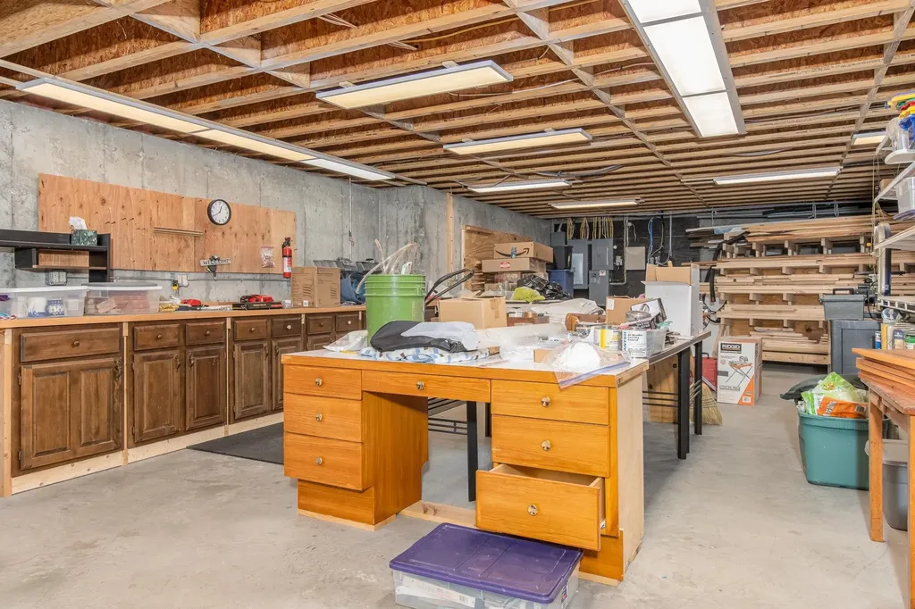 259 Old Lake Shore Road Gilford NH 03249