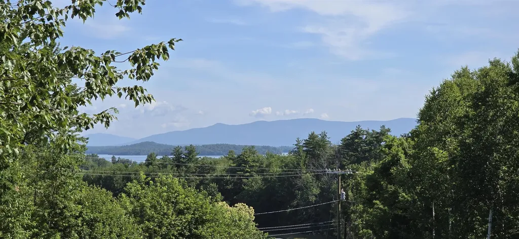 259 Old Lake Shore Road Gilford NH 03249