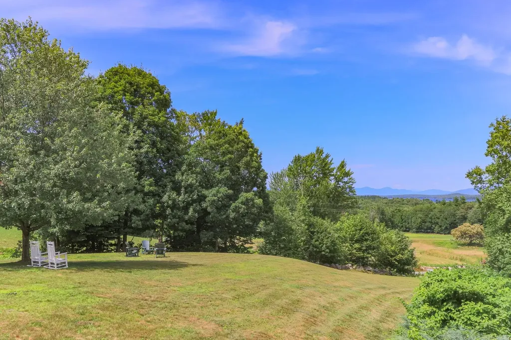 259 Old Lake Shore Road Gilford NH 03249