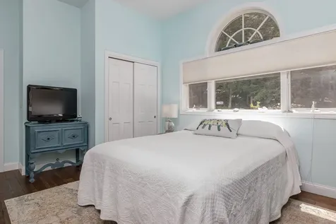 259 Old Lake Shore Road Gilford NH 03249