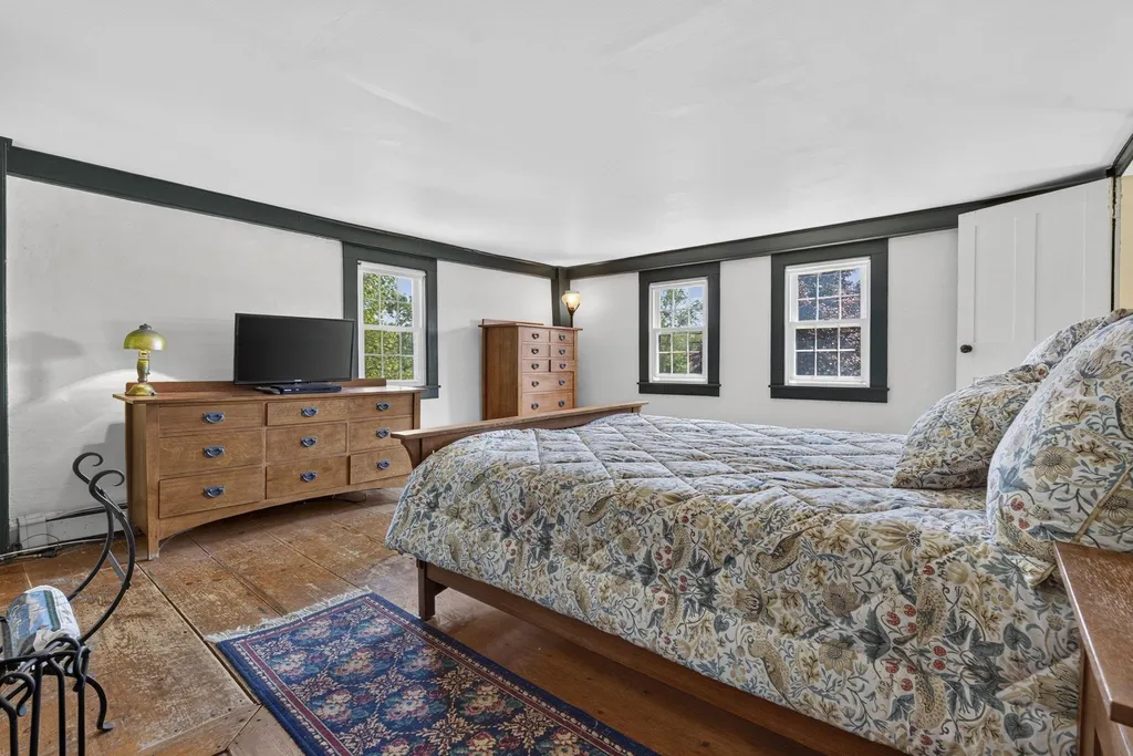 141 Kensington Road Hampton Falls NH 03844