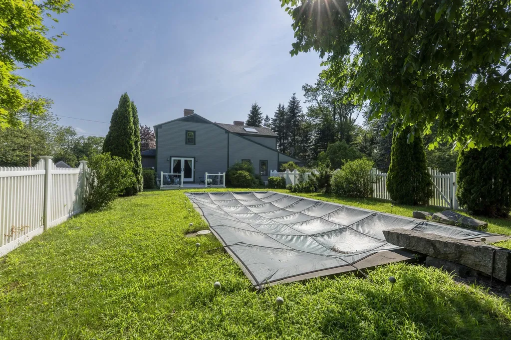 141 Kensington Road Hampton Falls NH 03844