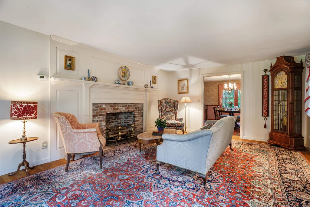 75 Meadow Drive Hollis NH 03049