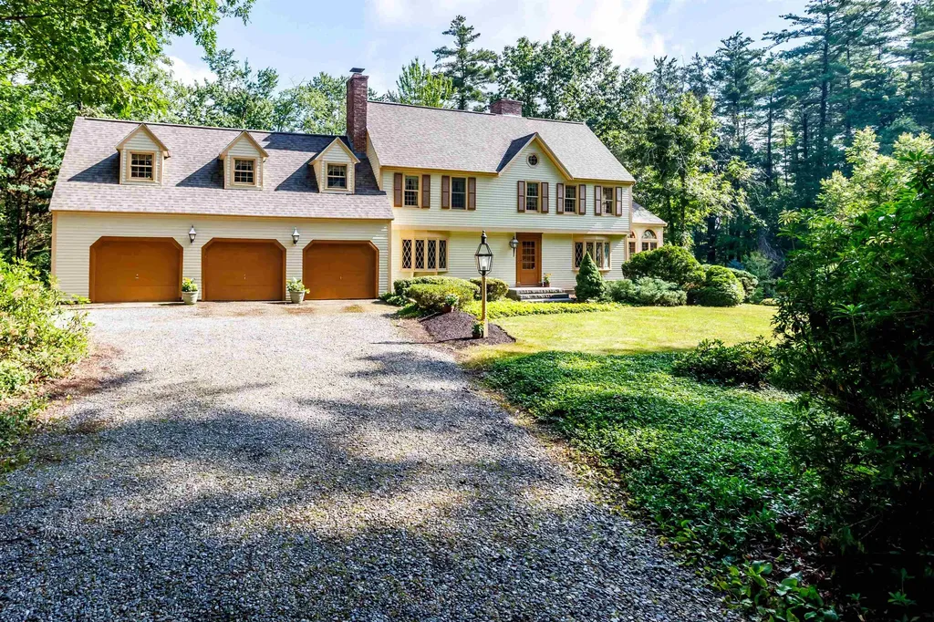 75 Meadow Drive Hollis NH 03049