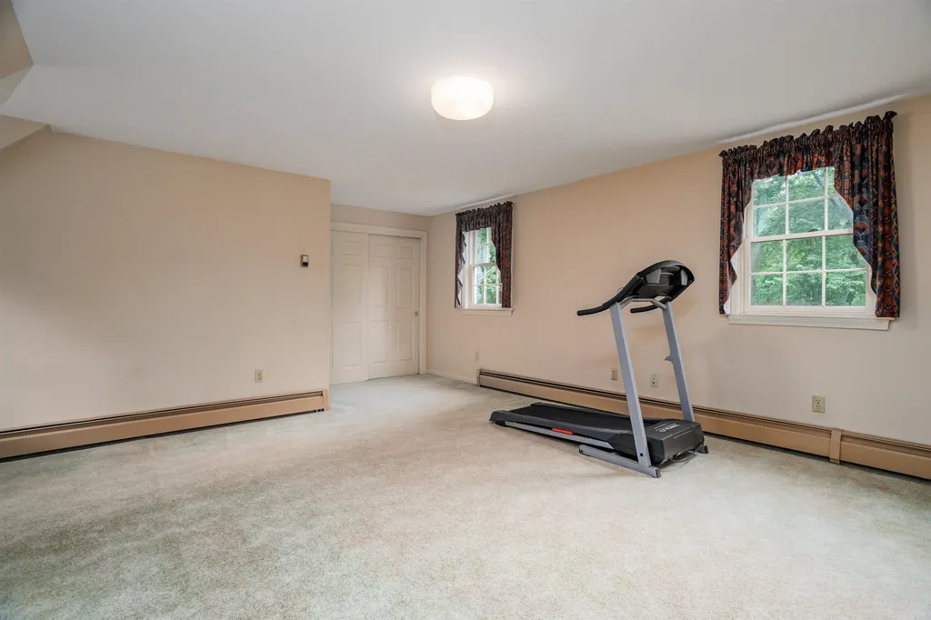 75 Meadow Drive Hollis NH 03049