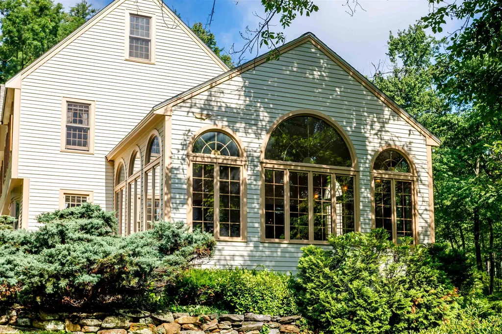 75 Meadow Drive Hollis NH 03049