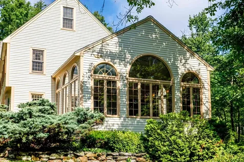 75 Meadow Drive Hollis NH 03049