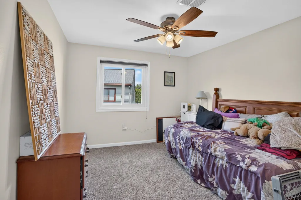 256 Stonebridge Drive Nashua NH 03063