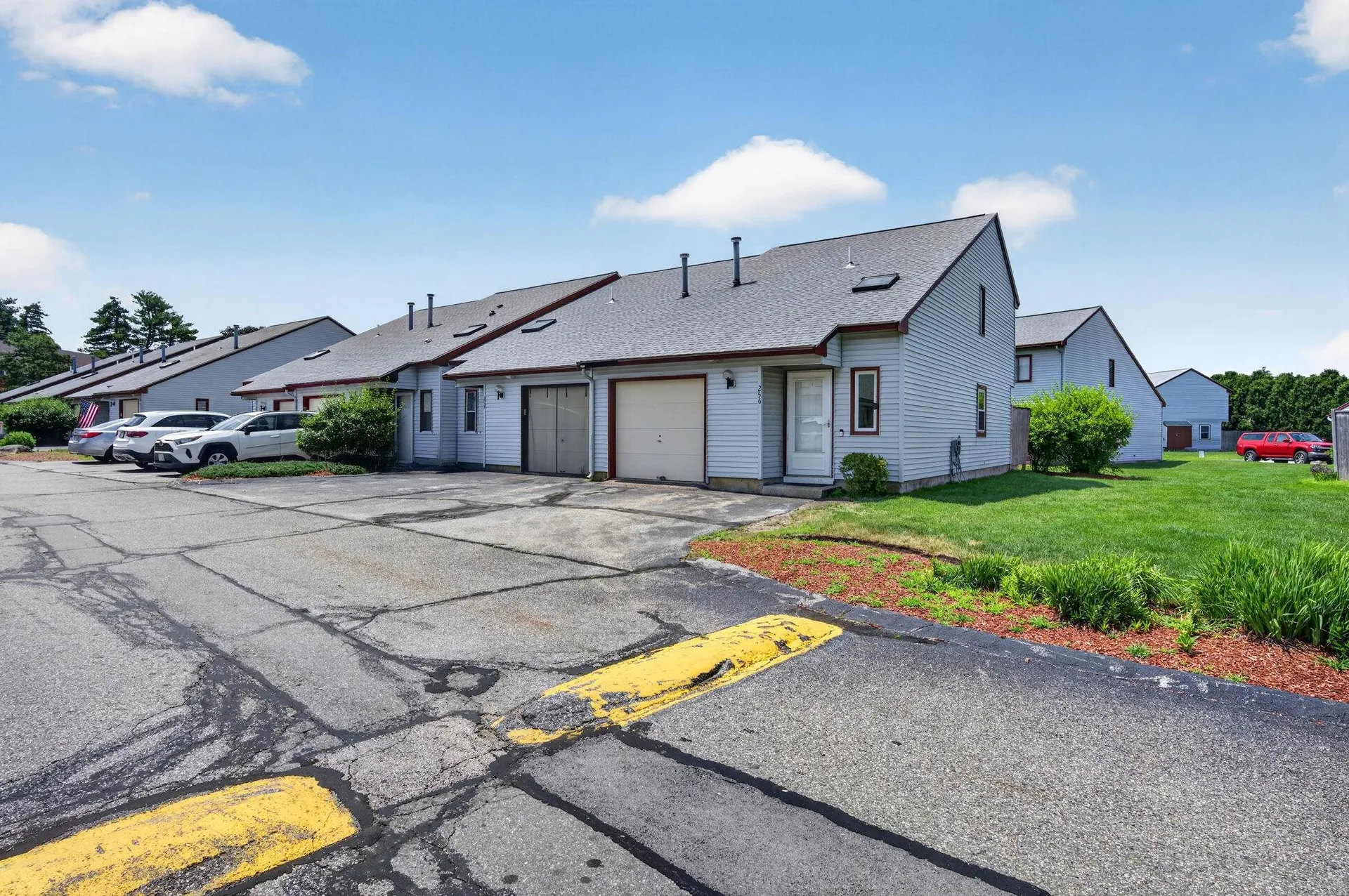 256 Stonebridge Drive Nashua NH 03063