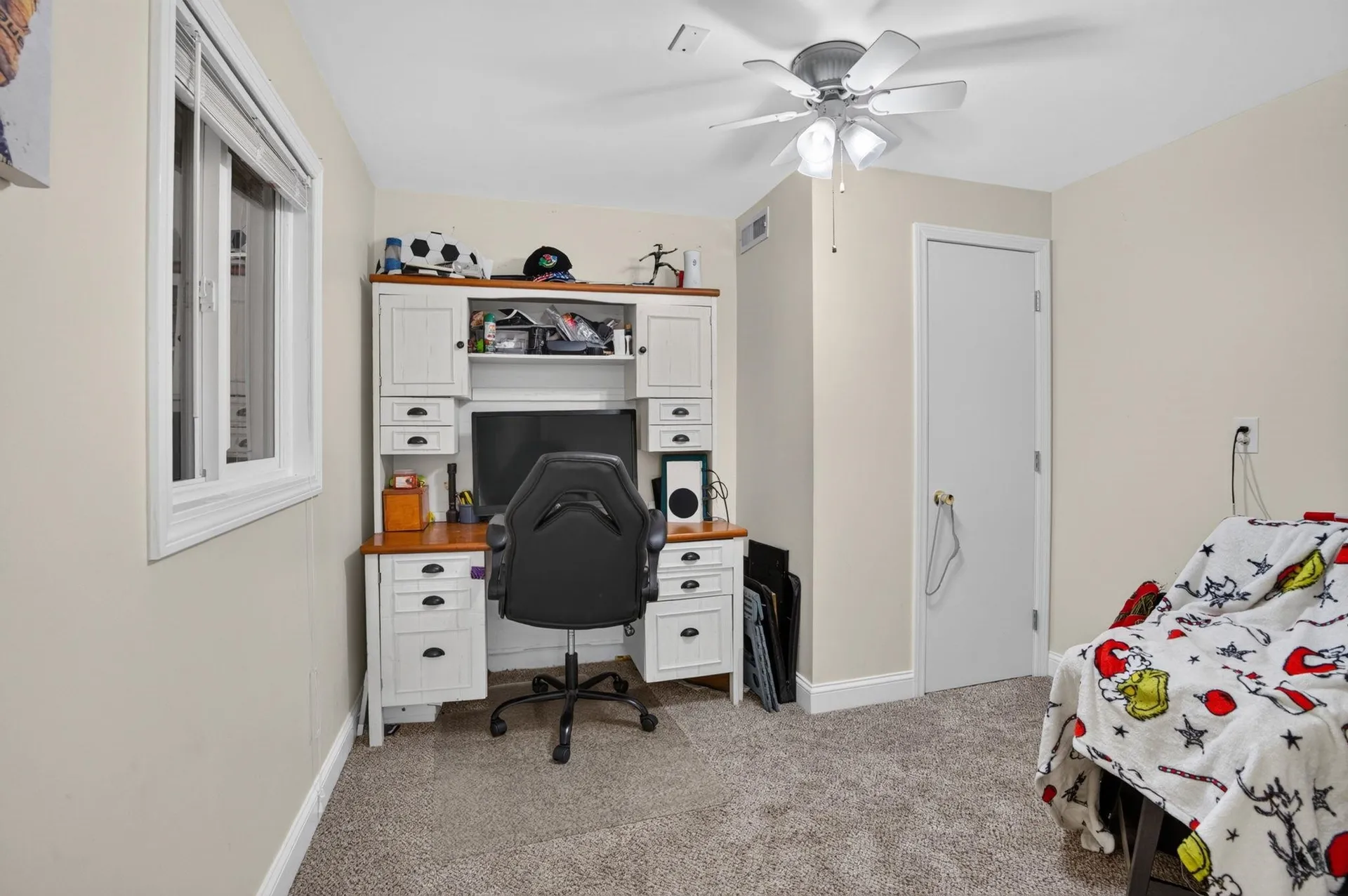 256 Stonebridge Drive Nashua NH 03063