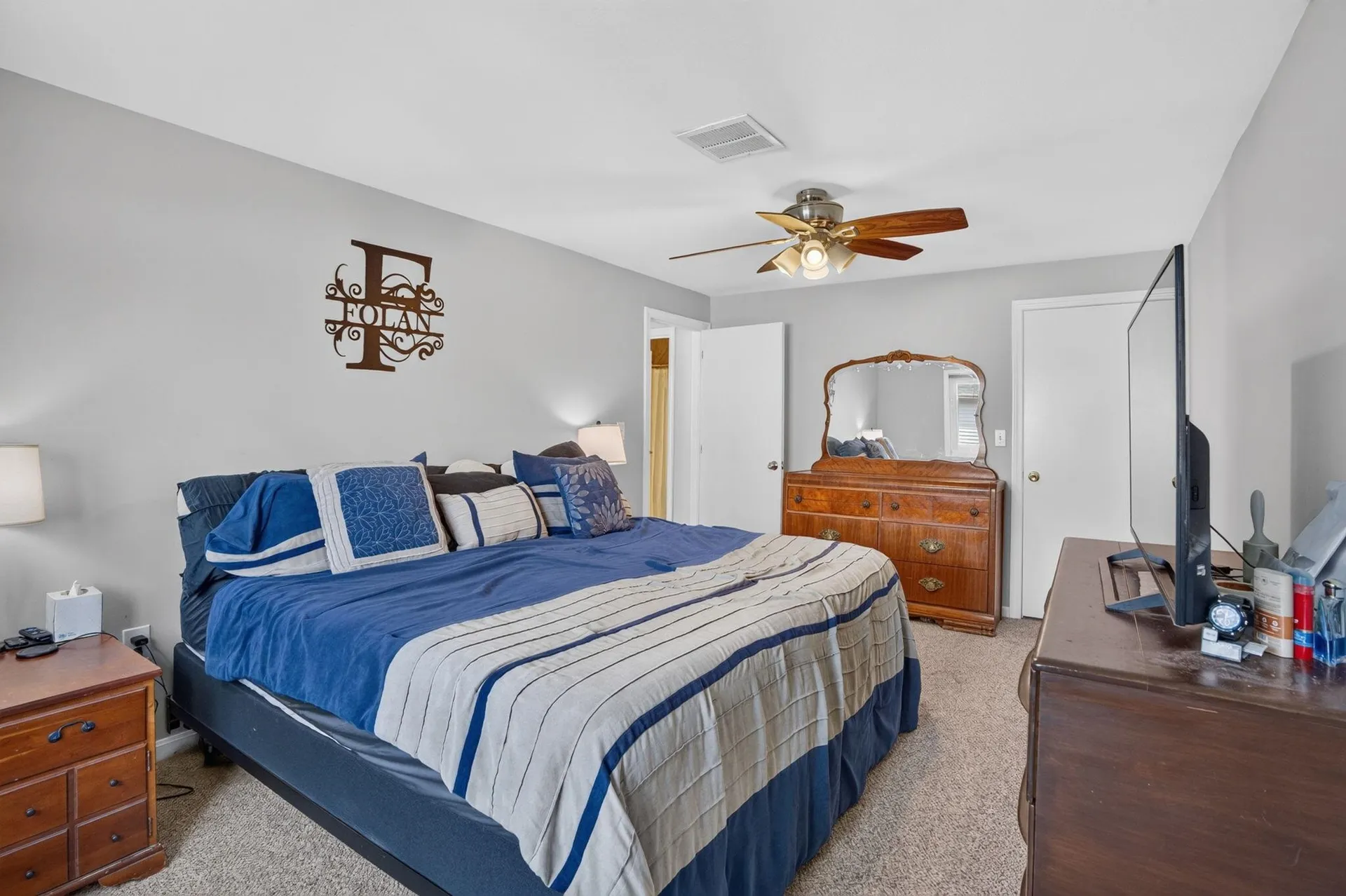 256 Stonebridge Drive Nashua NH 03063