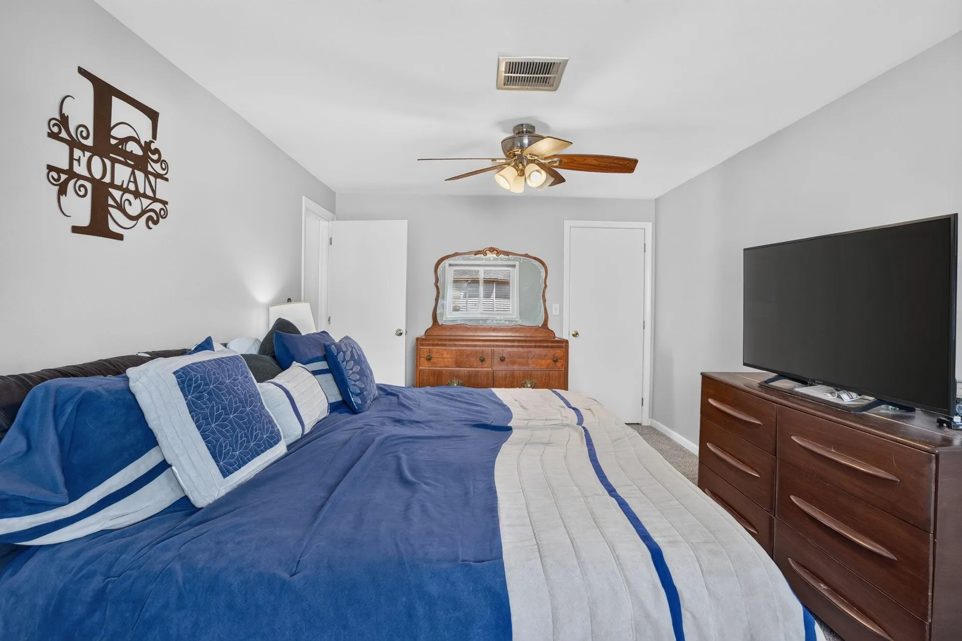 256 Stonebridge Drive Nashua NH 03063