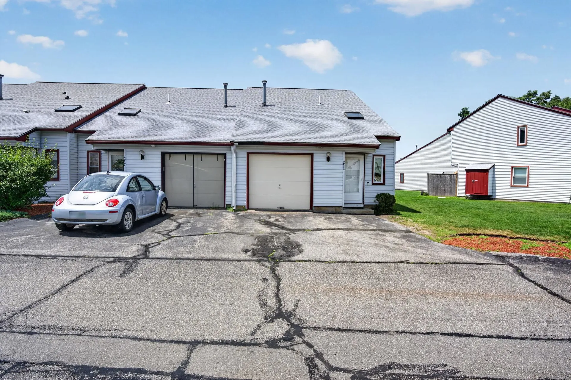 256 Stonebridge Drive Nashua NH 03063