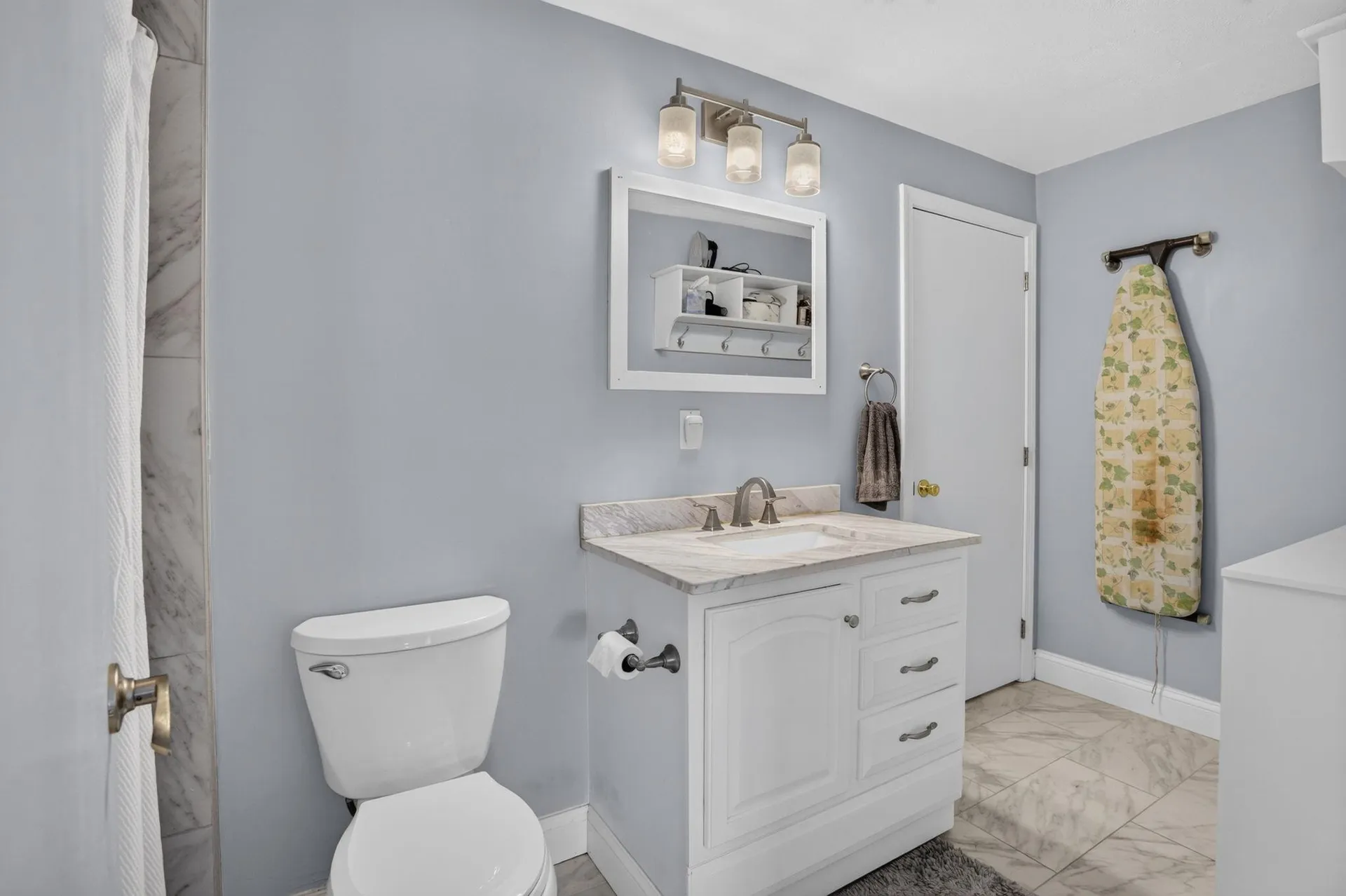 256 Stonebridge Drive Nashua NH 03063