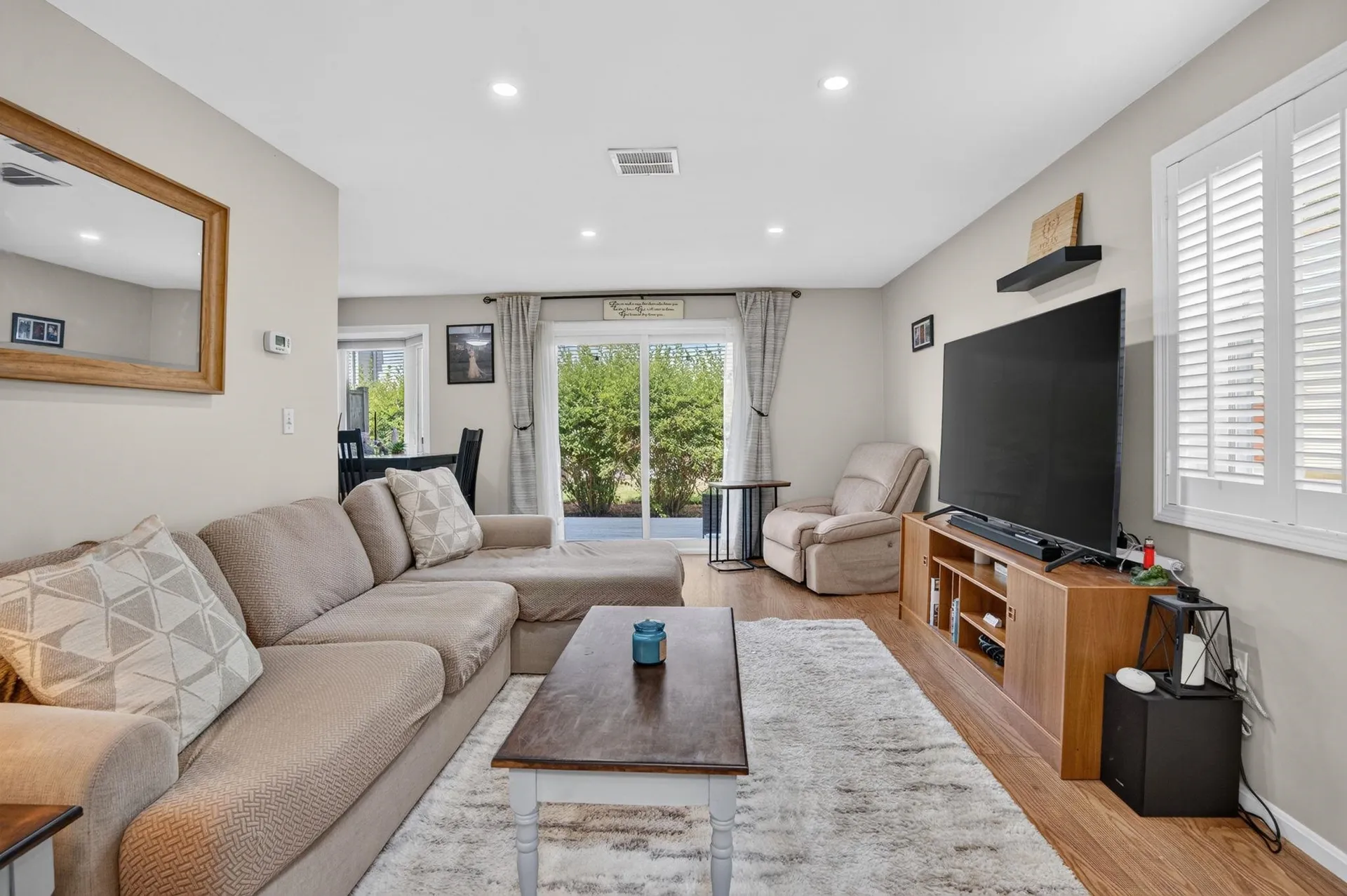 256 Stonebridge Drive Nashua NH 03063