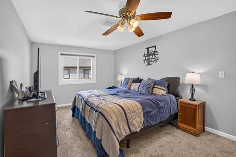 256 Stonebridge Drive Nashua NH 03063