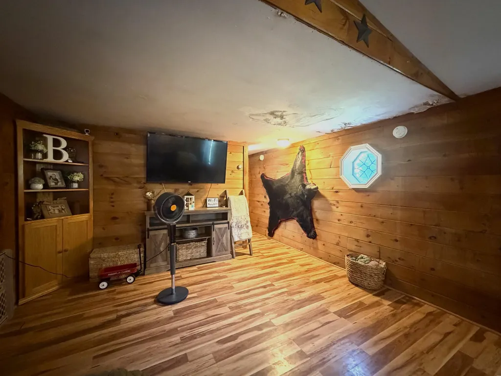 41 Pine Tree Road Newport NH 03773