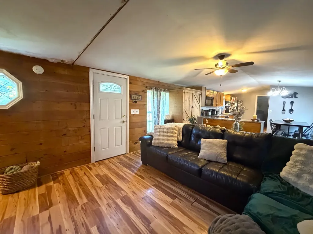 41 Pine Tree Road Newport NH 03773